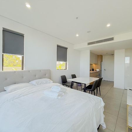 Burwood Studios At St Luke Square Sydney Bagian luar foto